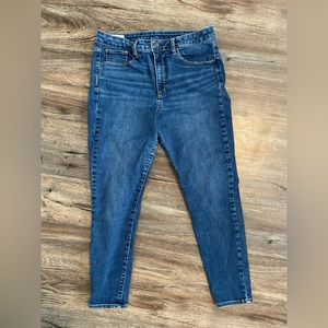 Women’s GAP High Rise Jegging Jeans. Size 16r/33.